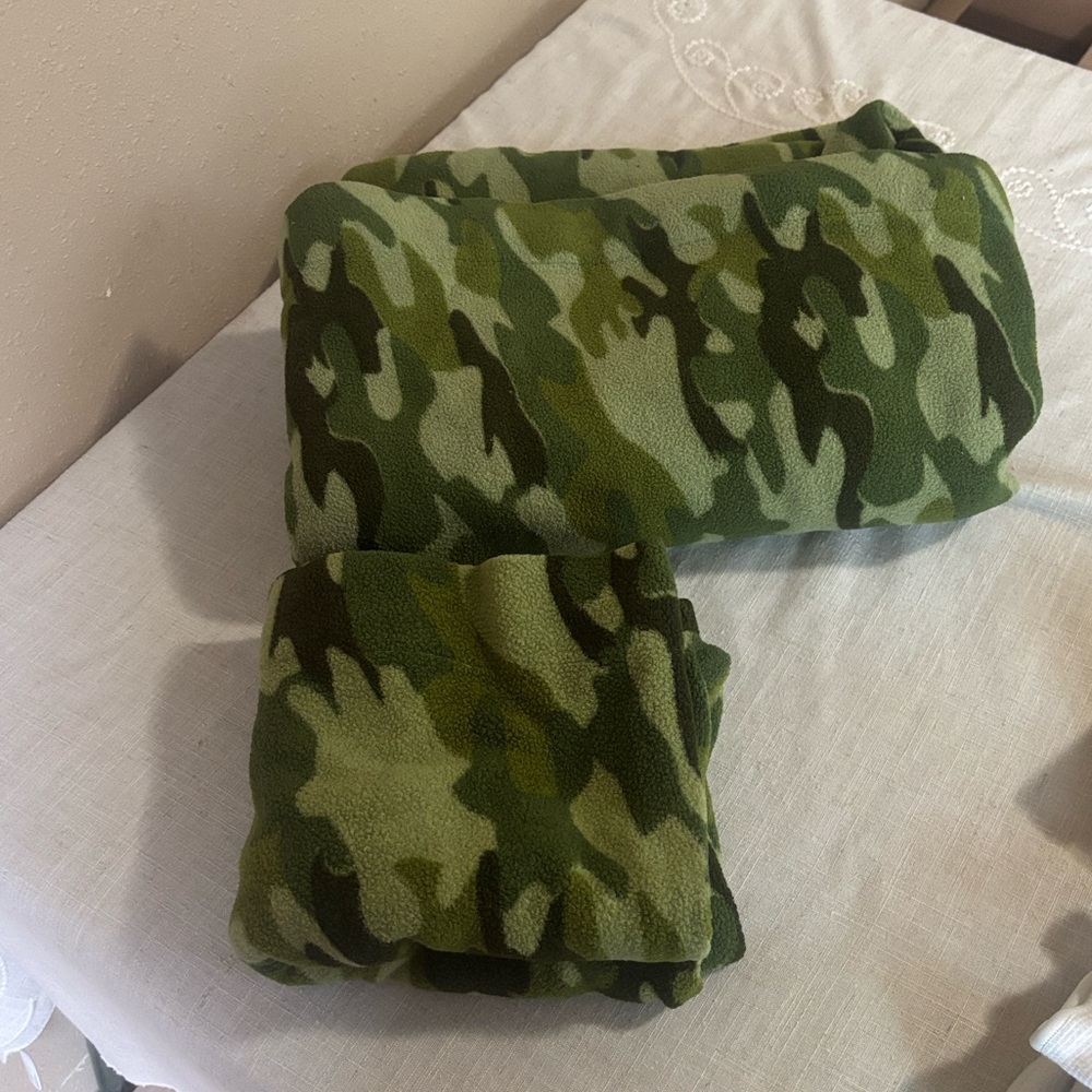 2-piece Camouflage Twin Bedding set - Picture 2 of 4